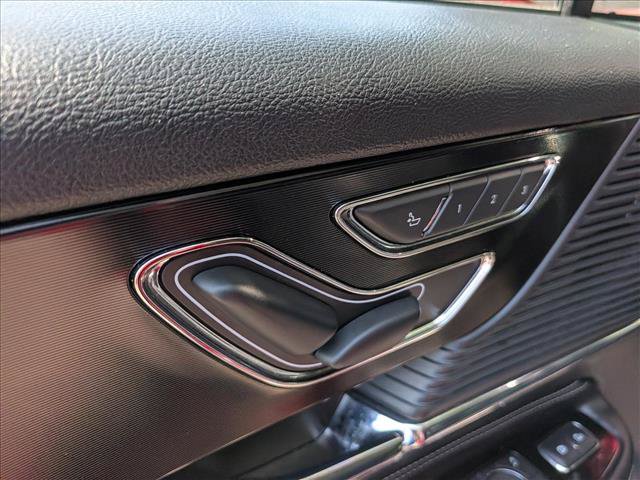 Used 2021 Lincoln Corsair AWD w/ Premium Package image 28