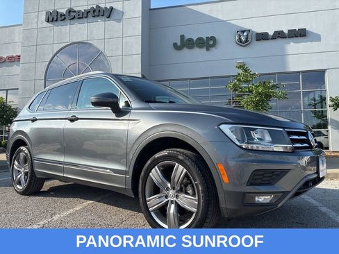 Used 2020 Volkswagen Tiguan SEL AWD/4WD image 1