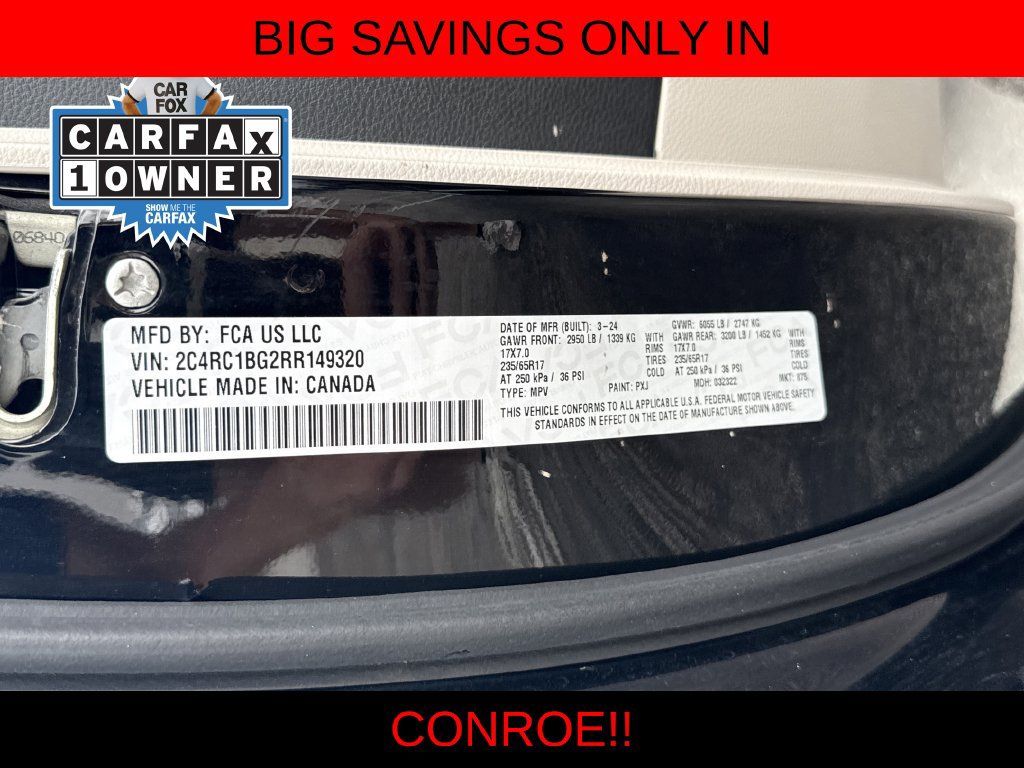 Used 2024 Chrysler Pacifica Touring-L FWD image 30
