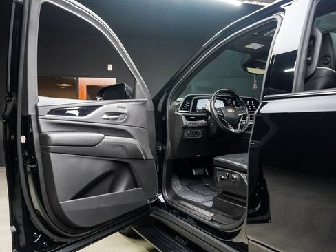 Used 2023 Cadillac Escalade V AWD/4WD image 25