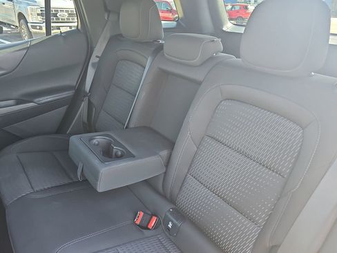 Used 2025 Chevrolet Equinox LT AWD/4WD image 13