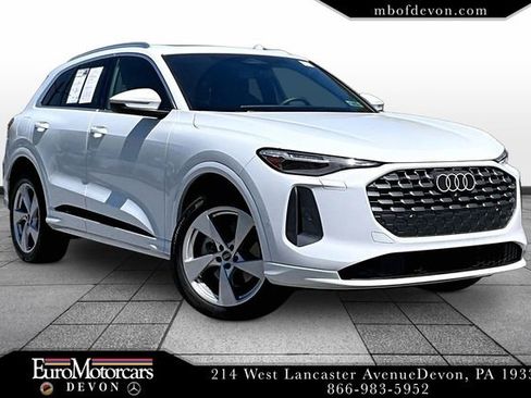 Used 2025 Audi Q5 Premium Plus AWD/4WD image 1