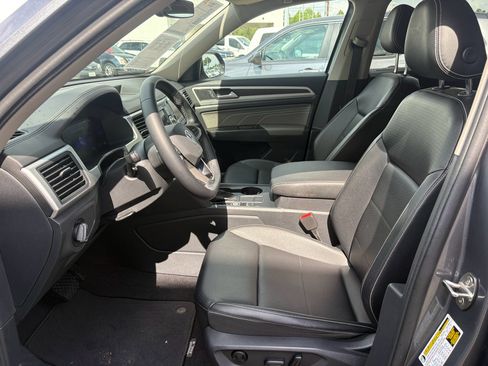 Used 2022 Volkswagen Atlas SE image 10