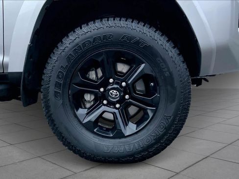 Used 2019 Toyota 4Runner SR5 image 10