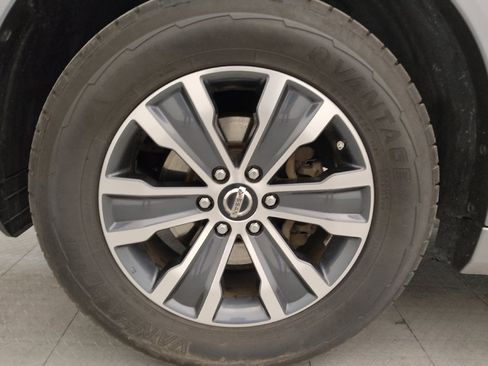 Used 2020 Nissan Armada SL w/ Premium Package image 31