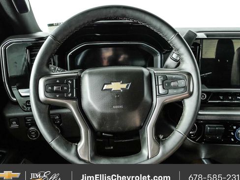 Used 2025 Chevrolet Silverado 2500 High Country w/ High Country Premium Package AWD/4WD image 10