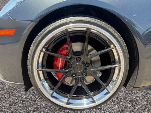 Used 2018 Porsche Panamera RWD image 14