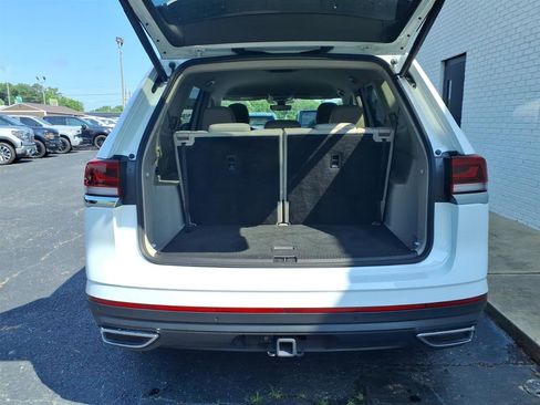 Used 2025 Volkswagen Atlas SE AWD/4WD image 5