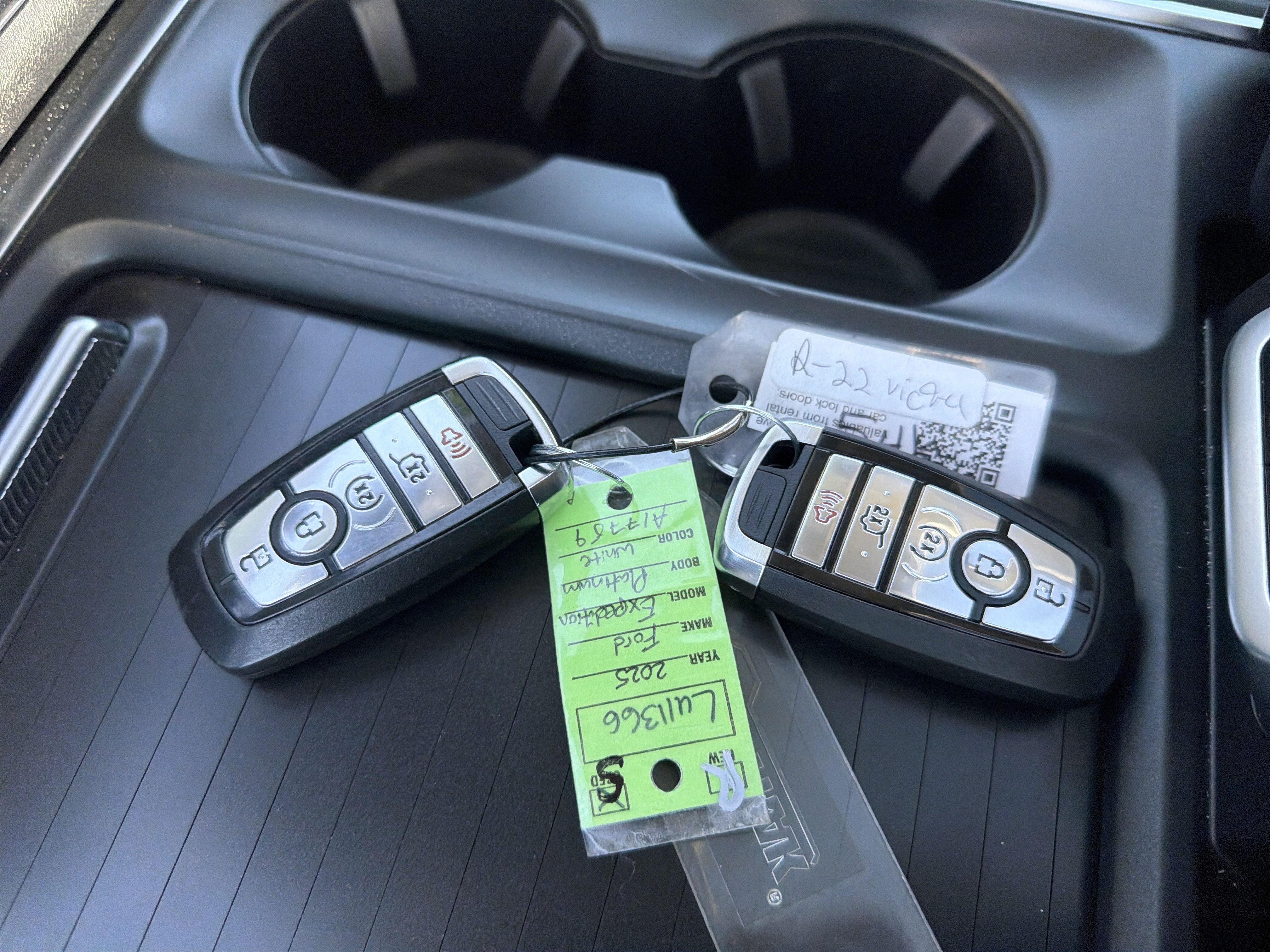 Used 2025 Ford Expedition Max Platinum AWD/4WD image 32