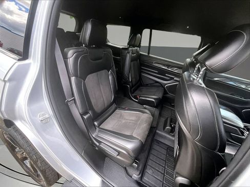 Used 2021 Jeep Grand Cherokee L Laredo AWD/4WD image 28