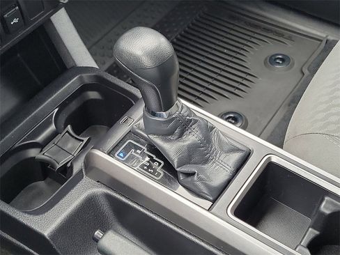 Used 2021 Toyota Tacoma SR5 w/ Technology Package image 11