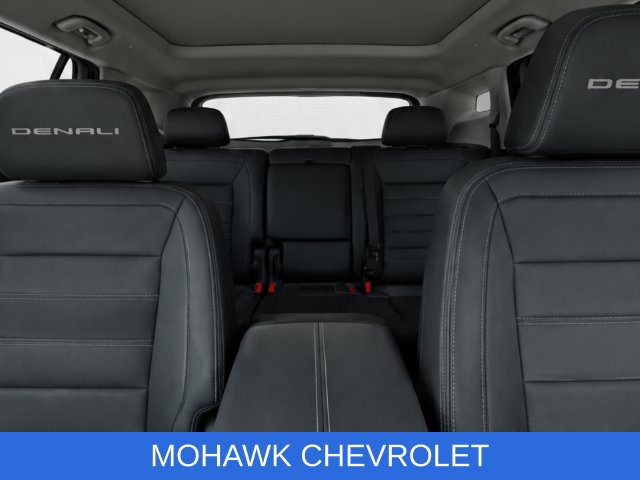 Used 2024 GMC Terrain Denali w/ Denali Premium Package AWD/4WD image 21