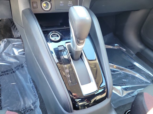 Used 2025 Nissan Versa SR w/ Trunk Package FWD image 32