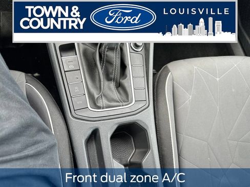 Used 2025 Volkswagen Jetta Sport FWD image 4