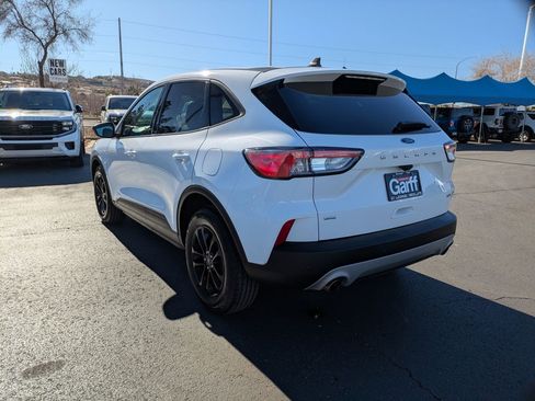 Used 2020 Ford Escape SE Sport image 6