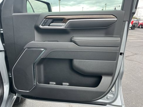 New 2026 GMC Sierra 1500 Elevation image 29