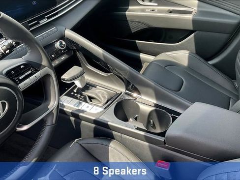 New 2025 Hyundai Elantra Limited FWD image 9