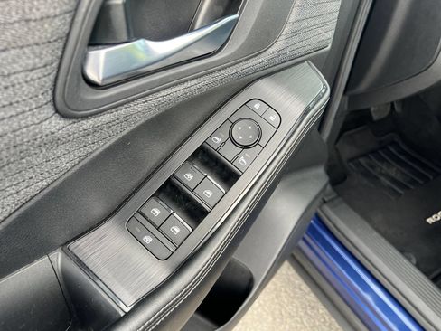Used 2023 Nissan Rogue SV AWD/4WD image 11