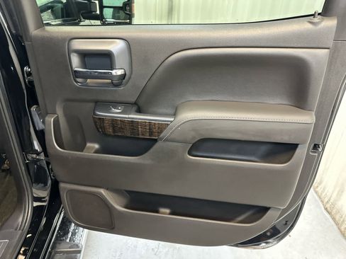 Used 2016 GMC Sierra 2500 Denali w/ Duramax Plus Package image 29