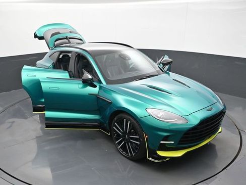 Used 2024 Aston Martin DBX 707 AWD/4WD image 32