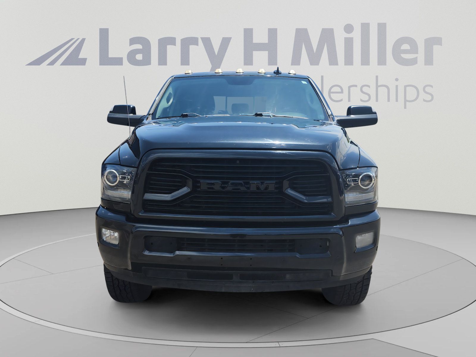 Used 2018 RAM 2500 Laramie w/ Sport Appearance Group AWD/4WD image 8