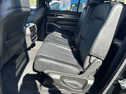 Used 2024 Jeep Wagoneer Series II w/ Flexible Seating Group image 26