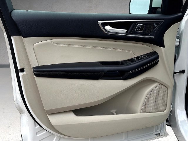 Certified 2024 Ford Edge Titanium AWD/4WD image 23