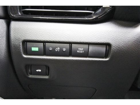 New 2025 Nissan Sentra SV image 13