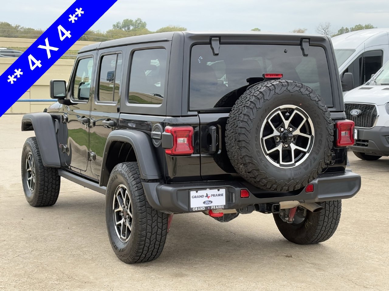Used 2024 Jeep Wrangler Unlimited Rubicon AWD/4WD image 6