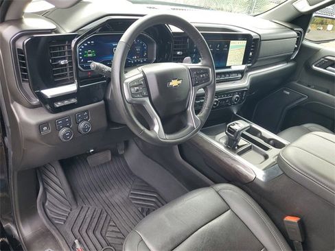 Certified 2024 Chevrolet Silverado 1500 LTZ w/ LTZ Premium Package image 18