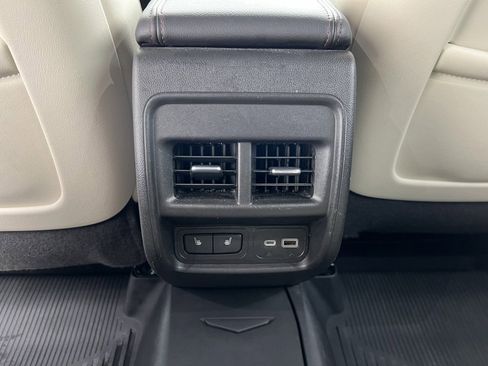 Used 2021 Cadillac XT4 Sport image 23