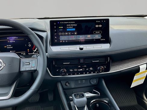 New 2026 Nissan Rogue Platinum AWD/4WD image 21
