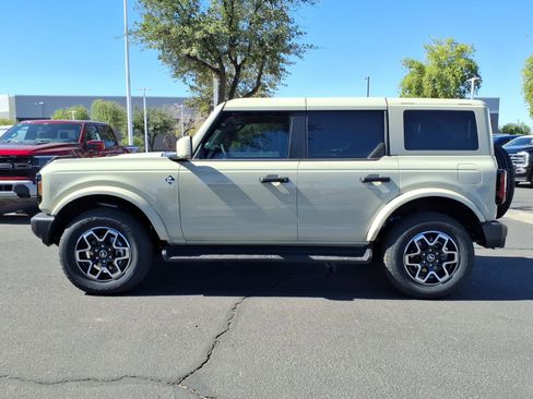 New 2026 Ford Bronco Outer Banks AWD/4WD image 2