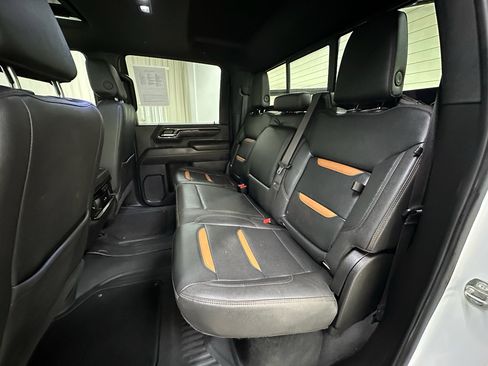 Used 2024 GMC Sierra 2500 AT4 w/ AT4 Premium Plus Package AWD/4WD image 26