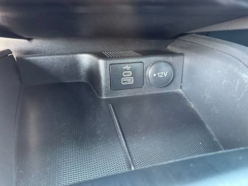 Used 2025 Ford Escape ST-Line AWD/4WD image 19