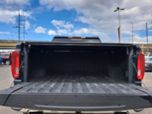 Used 2020 GMC Sierra 1500 SLT image 26