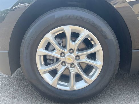 Used 2020 Chevrolet Equinox LT AWD/4WD image 12