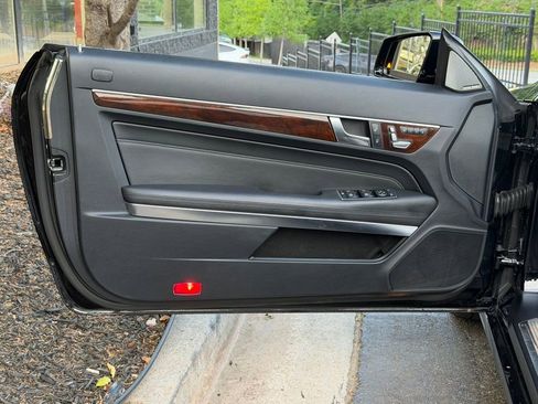 Used 2014 Mercedes-Benz E 350 Cabriolet image 27