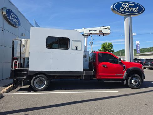 Used 2022 Ford F550 4x4 Regular Cab Super Duty image 2