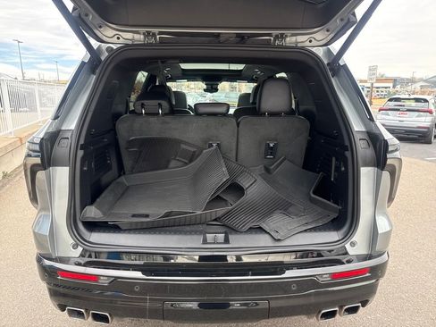 Used 2024 Chevrolet Traverse RS w/ LPO, Floor Liner Package image 23