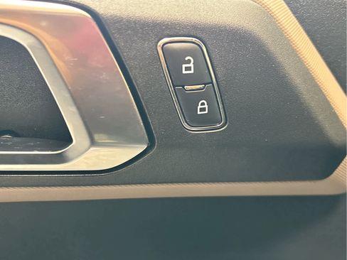 Used 2022 Ford Bronco Big Bend w/ Sasquatch Package image 13