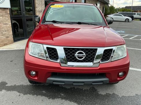 Used 2017 Nissan Frontier SV w/ SV Value Truck Package AWD/4WD image 8