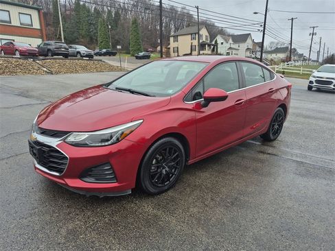 Used 2019 Chevrolet Cruze LT image 11