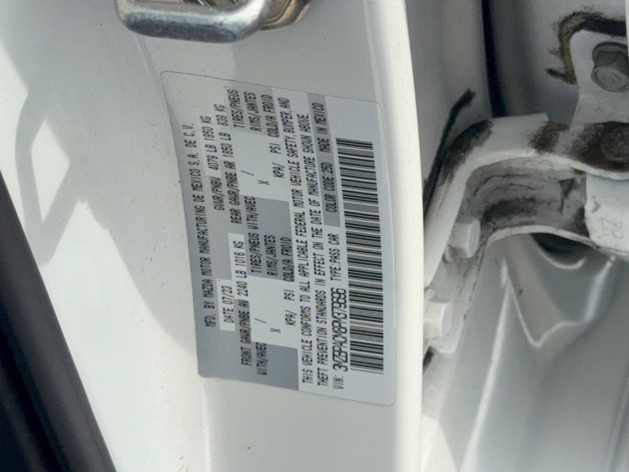 Used 2023 MAZDA MAZDA3 s FWD image 32
