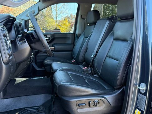 Used 2020 Chevrolet Silverado 2500 LT w/ Convenience Package image 13