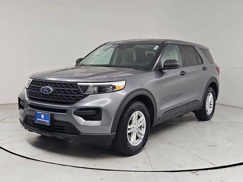 Used 2022 Ford Explorer 4WD w/ Class IV Trailer Tow Package image 1