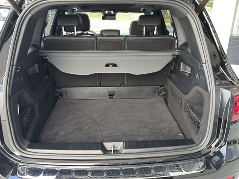 Used 2024 Mercedes-Benz GLB 250 4MATIC image 34