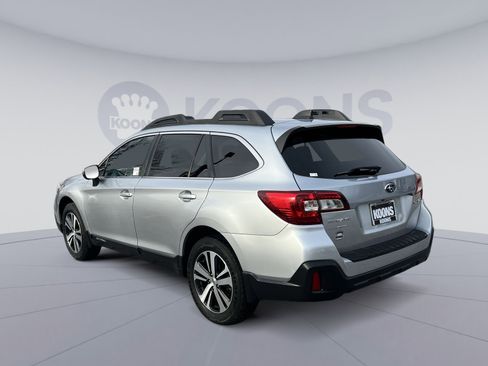 Used 2018 Subaru Outback 2.5i Limited w/ Popular Package #2 image 4