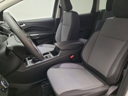 Used 2019 Ford Escape SE image 17