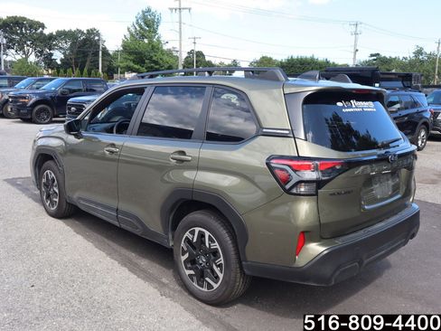 Used 2025 Subaru Forester Premium w/ Convenience Package #1 image 9